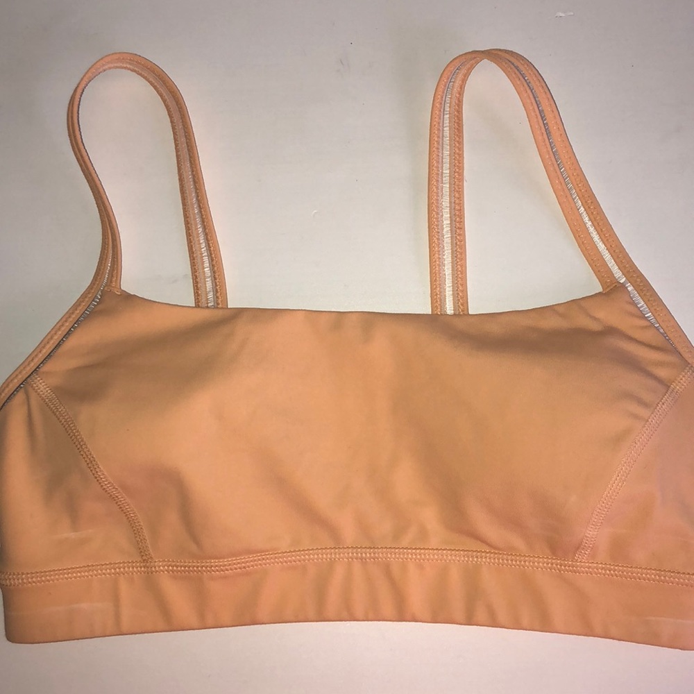 Lululemon Straight Up sports bra